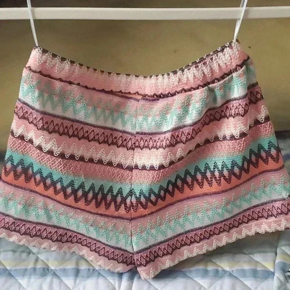 F21 top and short set b16 - Picture 3 of 12